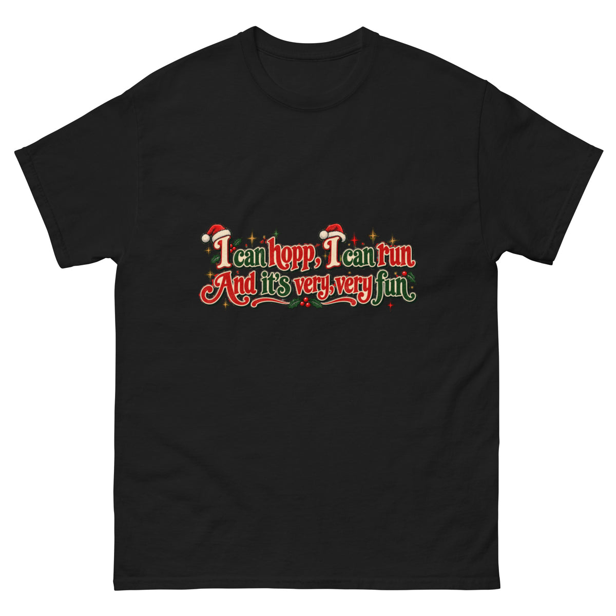 I Can Hop I Can Run Støveldance T-skjorte med rød, grønn og kremhvit retrotypografi, nisseluer og juledekorasjoner, inspirert av The Julekalender.