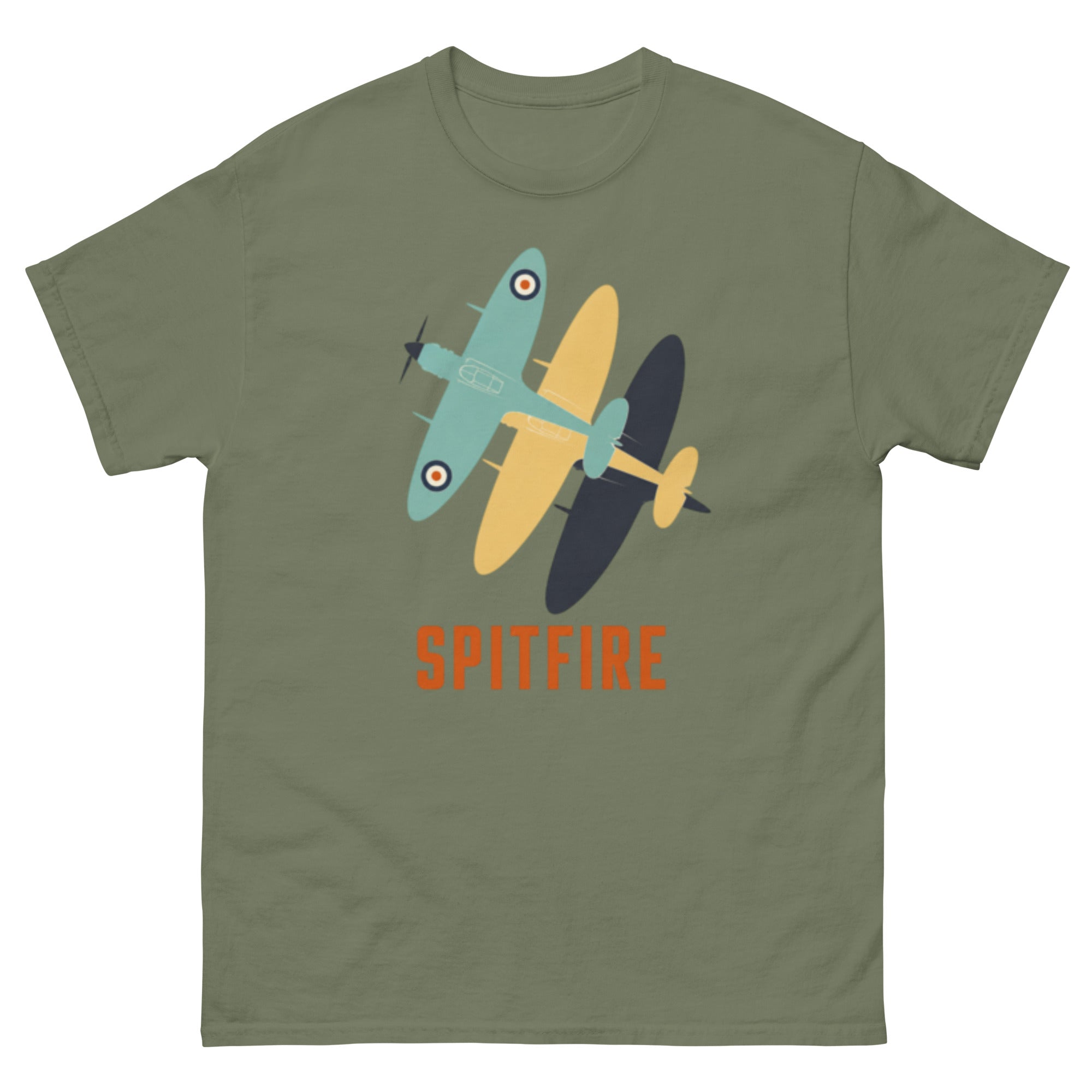 T-skjorte med tre overlappende Spitfire-fly sett ovenfra, RAF-rundeller og teksten Spitfire.
