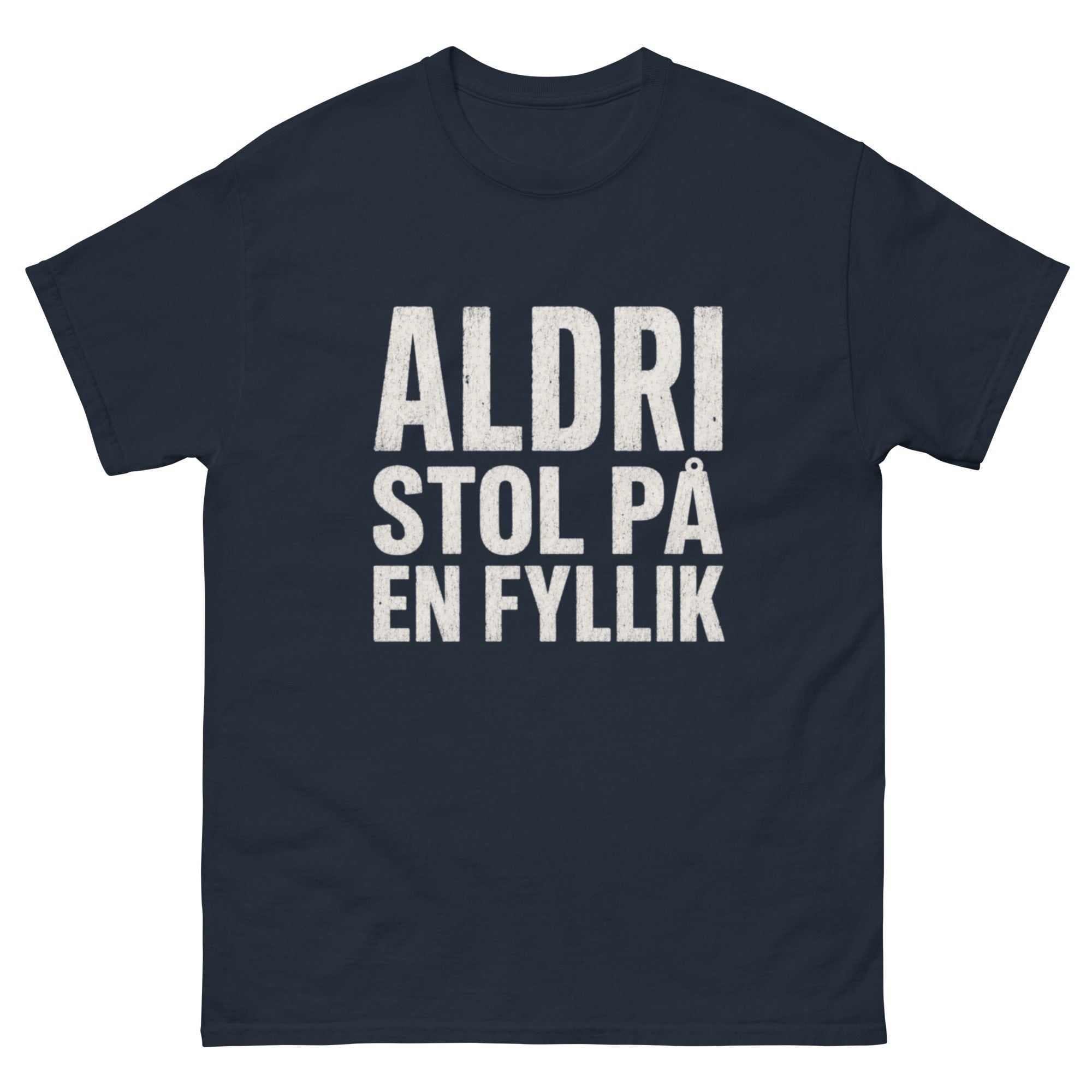 Typografisk design med teksten «Aldri stol på en fyllikk» i hvit vintage skrift på sort bakgrunn, inspirert av norsk rock.